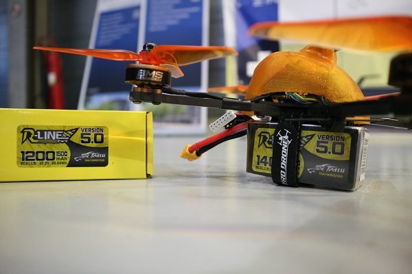 tattu rline v5 battery in uzh drone racing